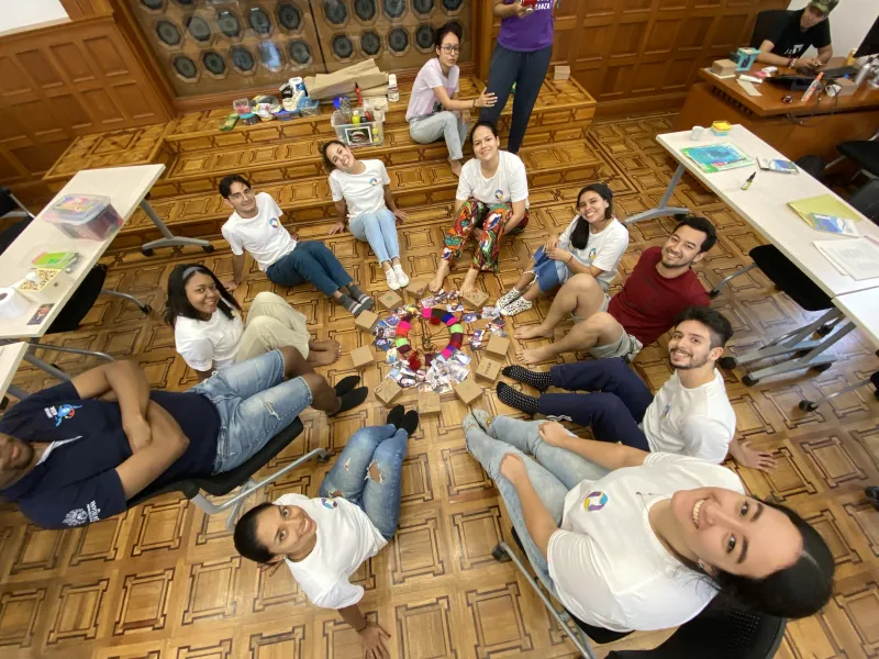 Jóvenes siguen las Huellas del Primer Caminante en Javeriana Cali Jóvenes siguen las Huellas del Primer Caminante en Javeriana Cali