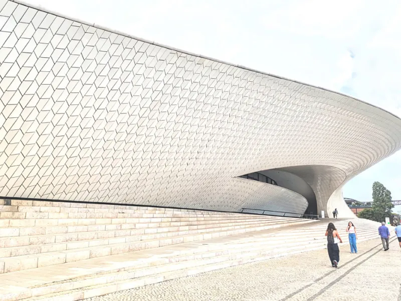 Lisboa y Oporto, una experiencia académica multidisciplinar que conectó sueños, disciplinas y sentidos Lisboa y Oporto, una experiencia académica multidisciplinar que conectó sueños, disciplinas y sentidos
