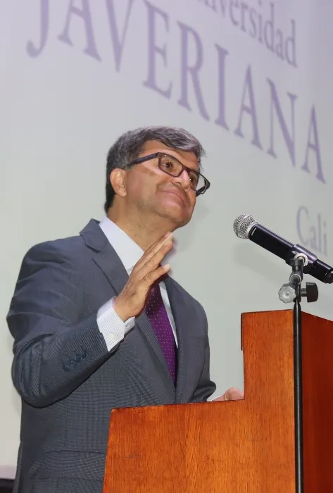 Posesión Vicerrector Administrativo Cesar Casas